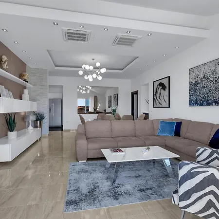 Star Apartment *